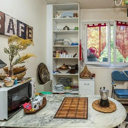 Parc Des Buttes Chaumont, Canal De L'ourcq Homestay