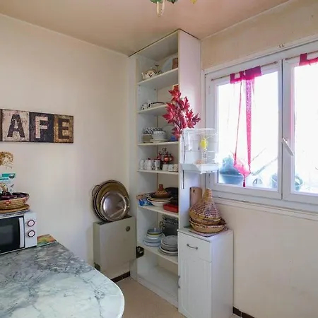 Parc Des Buttes Chaumont, Canal De L'ourcq Homestay